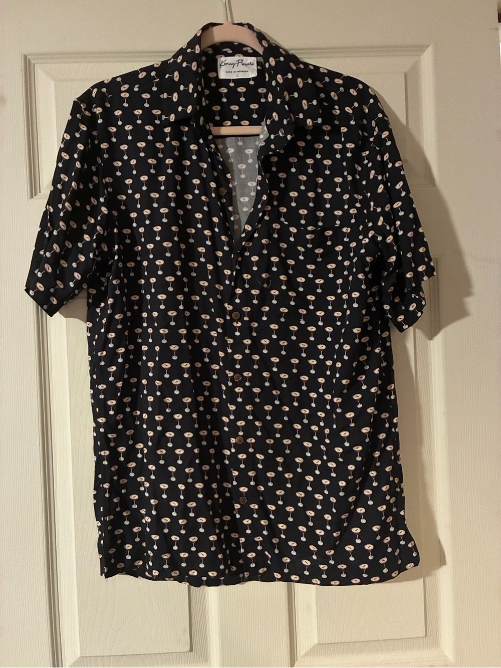 Kenny Flowers Navy Short-Sleeve Button-Up with Cream Cocktail Print